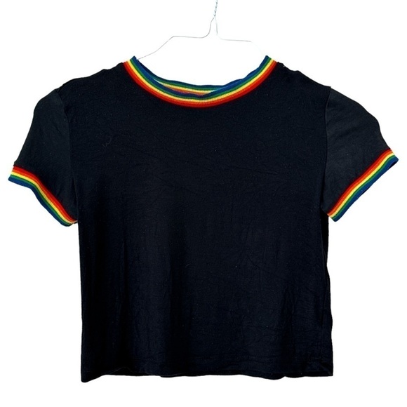 ❤️ ORANGE KISS Black Rainbow Trim Crop Tee Size XS ❤️ - Picture 1 of 6